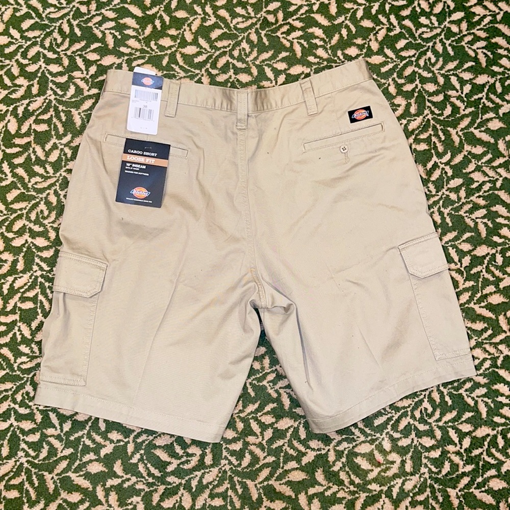 Men’s Dickie’s loose Cargo Shorts size 38 waist - Picture 2 of 5